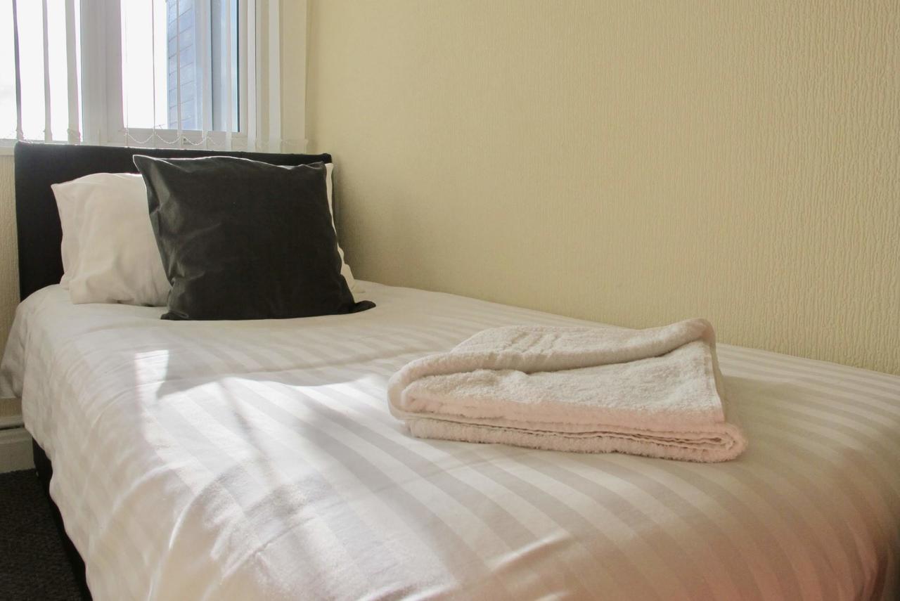 Guest house Promodus - Zebra Blackpool